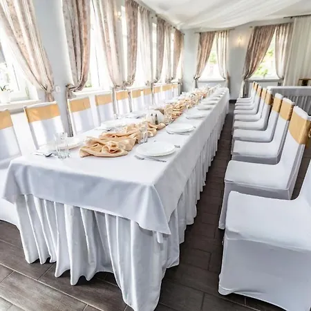 U Aktorow - Goscinne