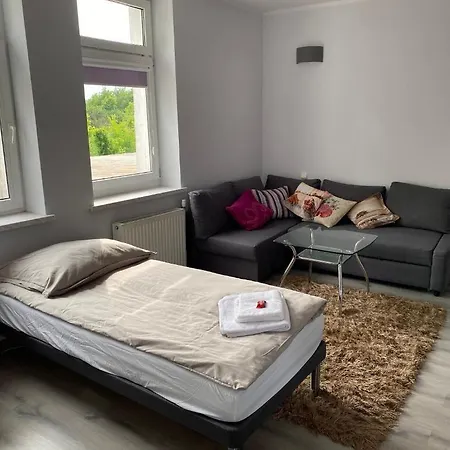 U Aktorow - Goscinne Hotel *